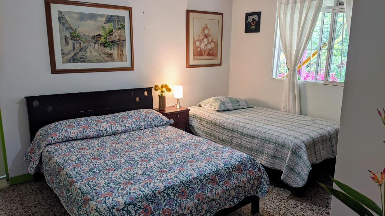 La Acuarela, Posada De La Monita Pereira Eksteriør billede