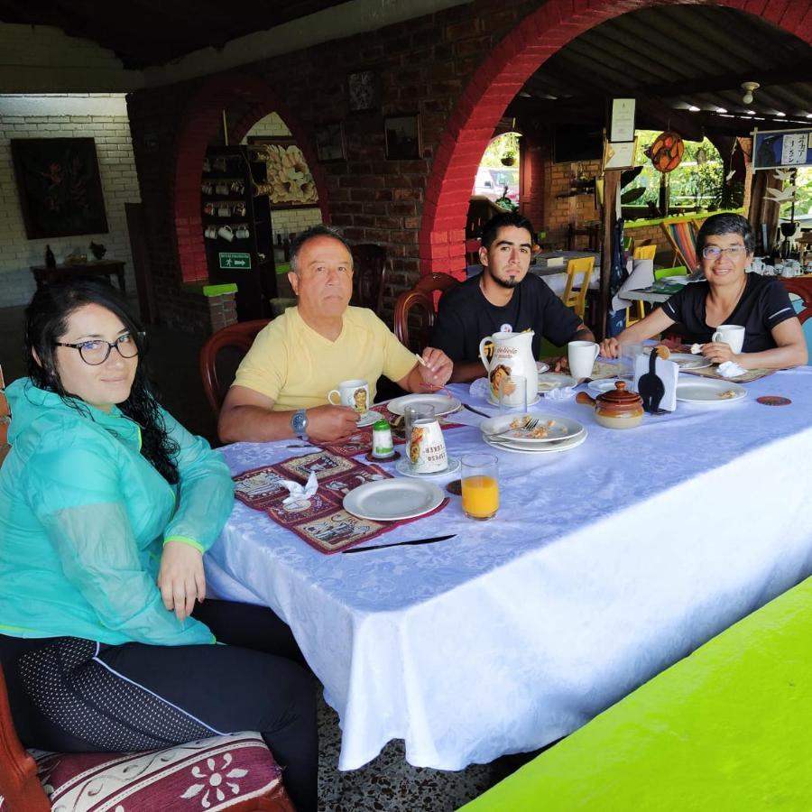 La Acuarela, Posada De La Monita Pereira Eksteriør billede